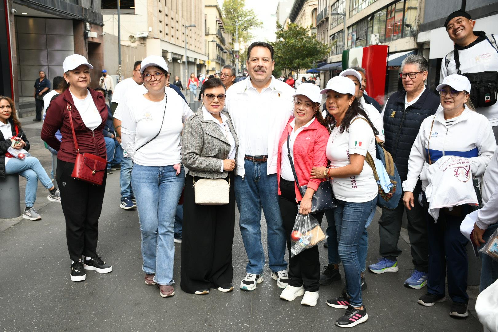 Asamblea informativa de la presidenta Claudia Sheinbaum Pardo en el Zócalo de la Ciudad de México 